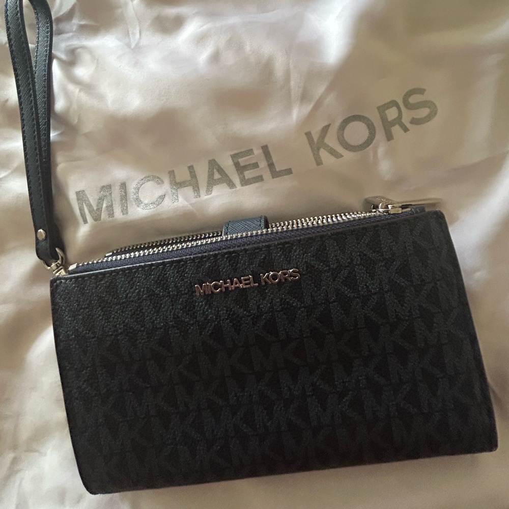Michael Kors large double zip tech wallet